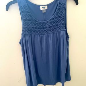 blue tank top!